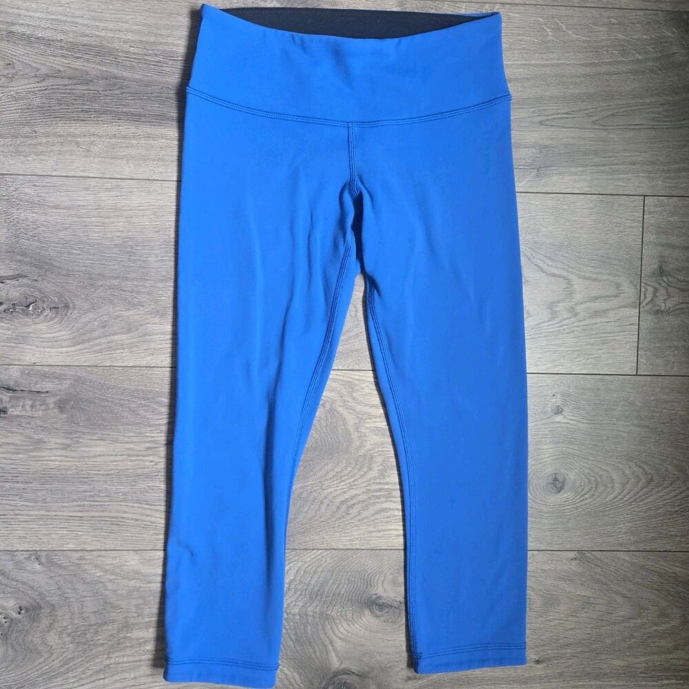 Lululemon Wunder Under Reversible Crop Leggings 4 Black Bright Blue Capri Yoga